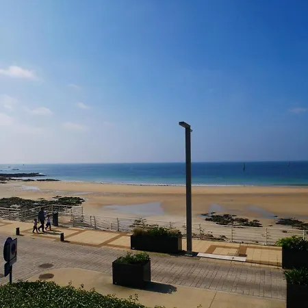 Quiberon: 3 Pieces Avec Balcon Et Parking Pres Du Centre - Fr-1-478-37